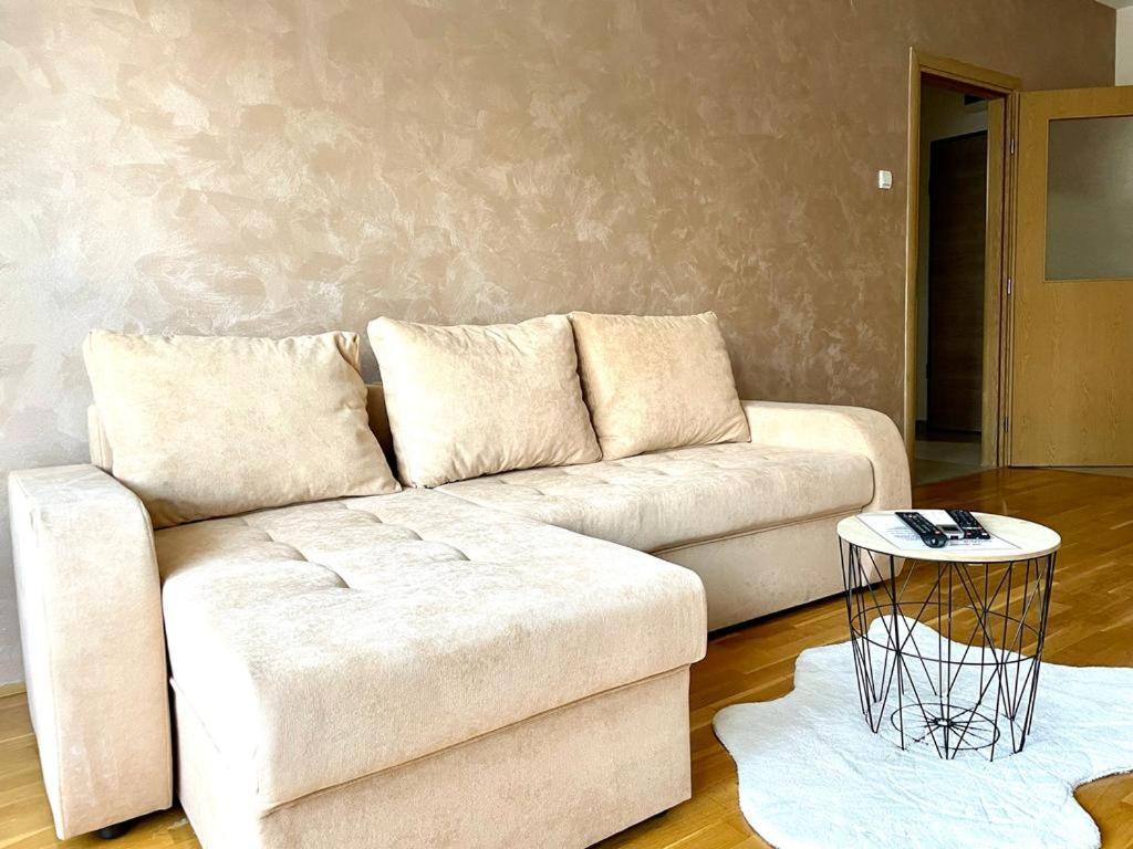Nakii Apartmani Podgorica Exterior foto